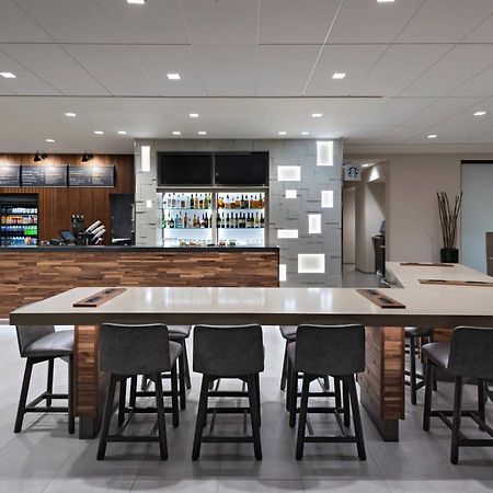 מלון Courtyard By Marriott Jackson מדיסון מראה חיצוני תמונה
