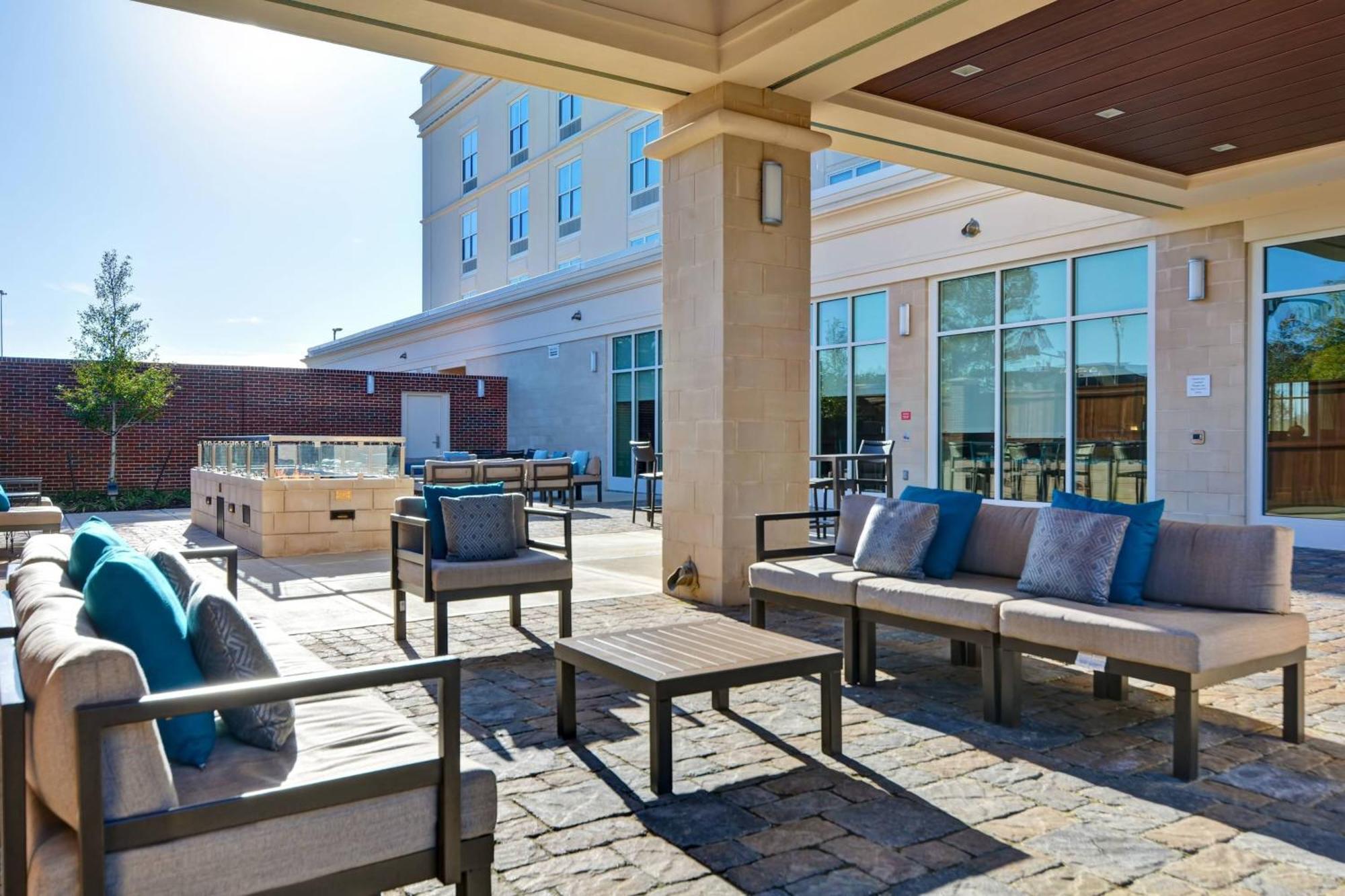 מלון Courtyard By Marriott Jackson מדיסון מראה חיצוני תמונה